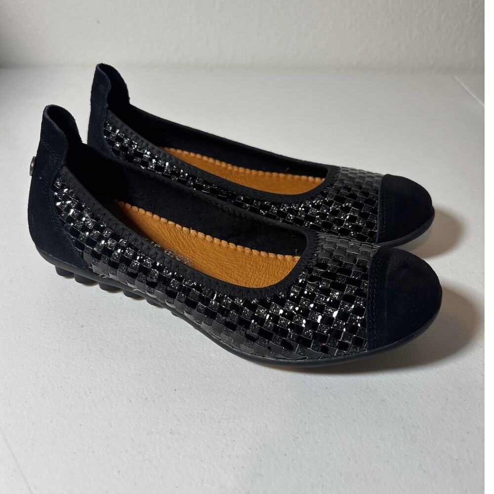 Bernie Mev Size 6 (EU 37) Bella Me Silver Black Patent Memory Foam Ballet Flats